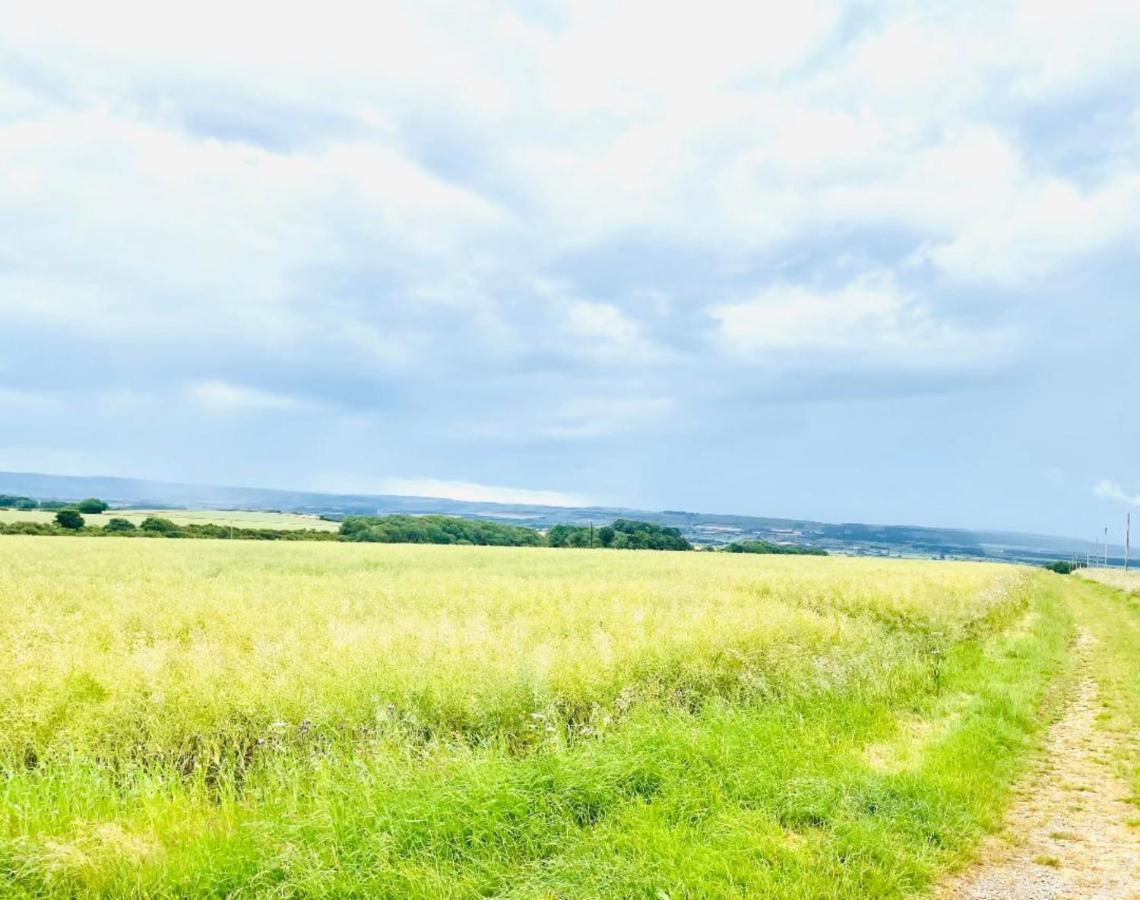 Luxury Farmhouse With Stunning Views And Hot Tub Ebberston Zewnętrze zdjęcie