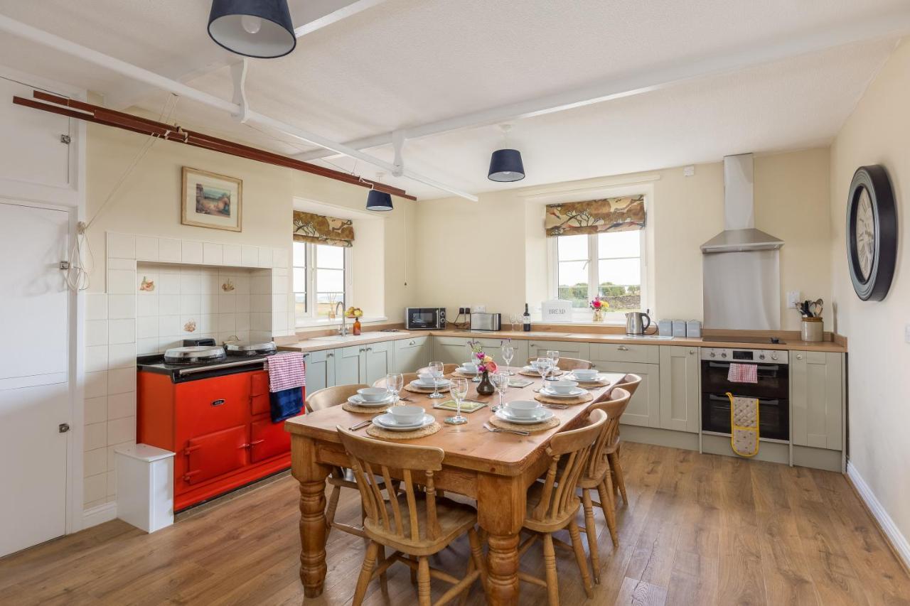 Luxury Farmhouse With Stunning Views And Hot Tub Ebberston Zewnętrze zdjęcie